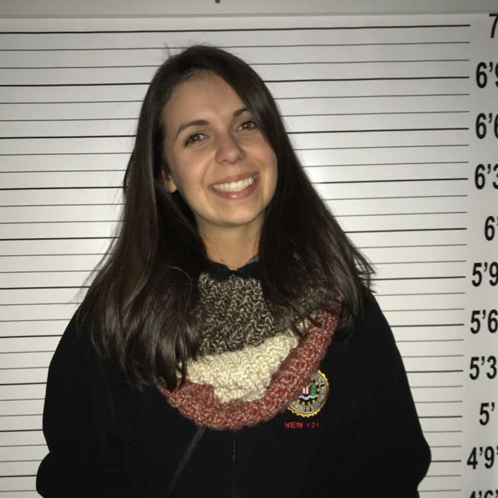 Meet your Posher, Alexis